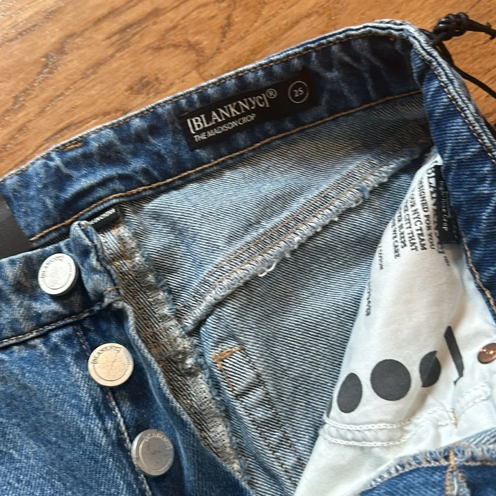 Blank NYC “The Madison Crop”. Brand new with tags.  Size 25 - Picture 3 of 6